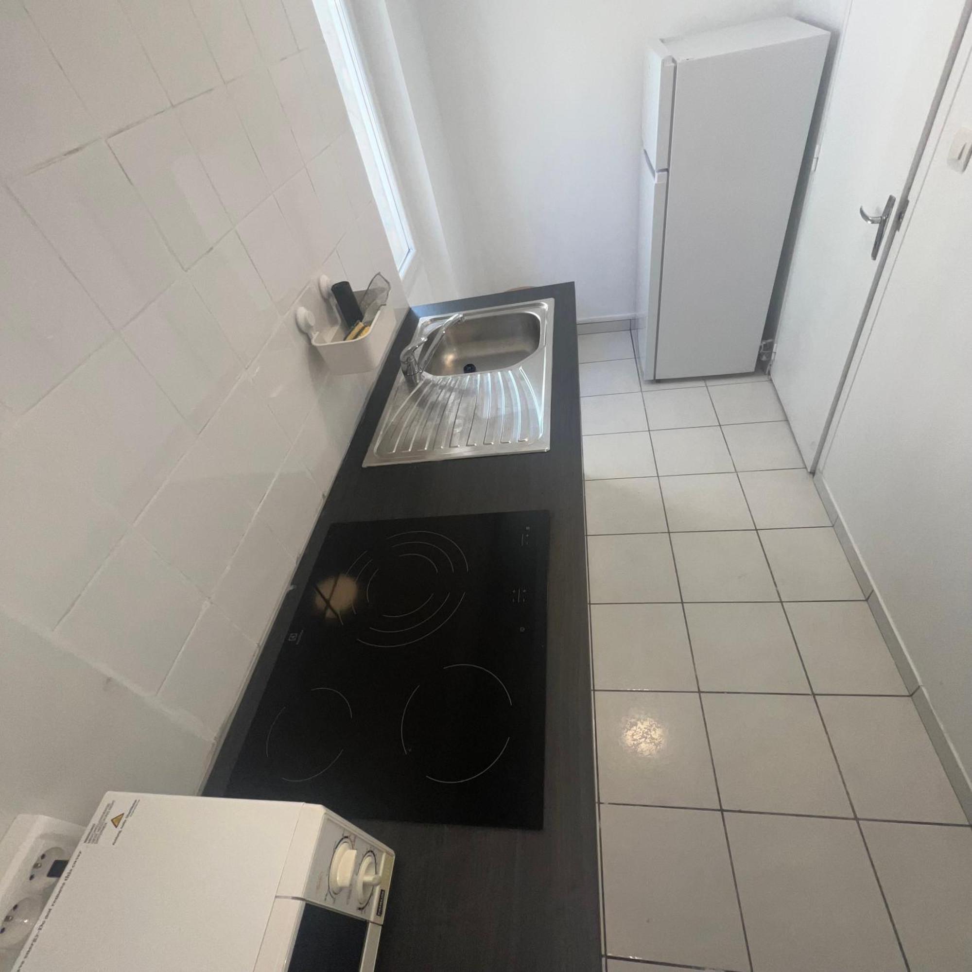 Studio Tapisvert St Charles Canebiere Vieux Port Марсель Экстерьер фото
